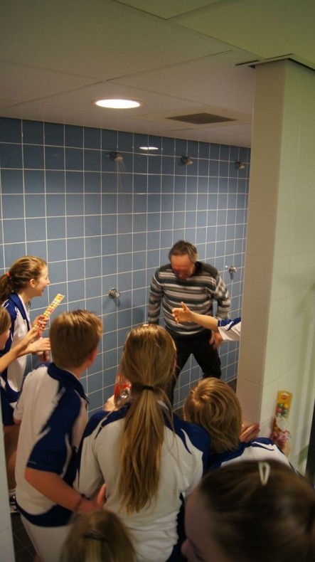 DSC00689 02-19-2011-site.jpg